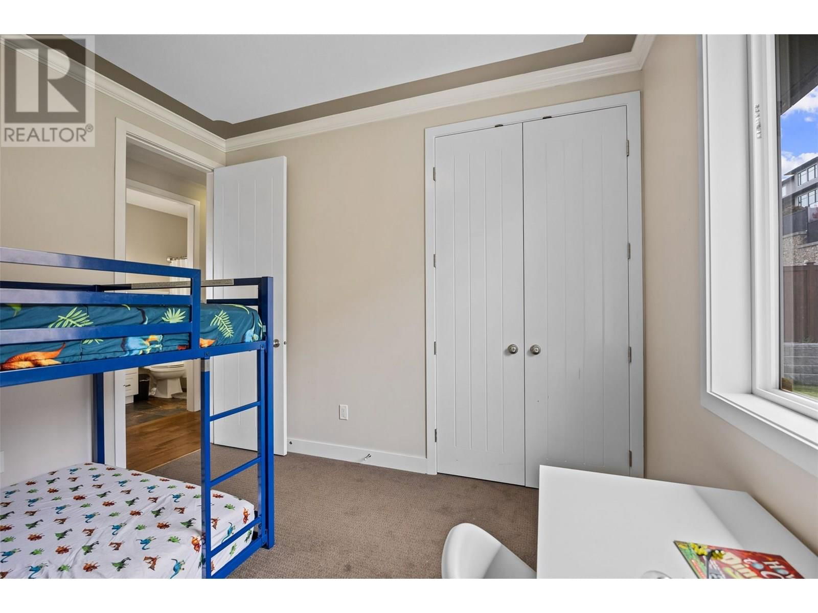 2201 LINFIELD DRIVE Image 25