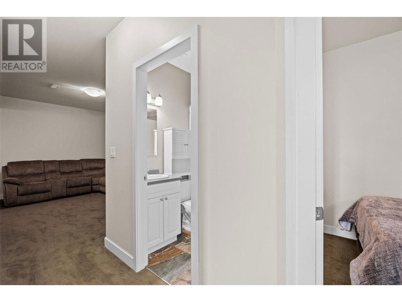 2201 LINFIELD DRIVE Image 33