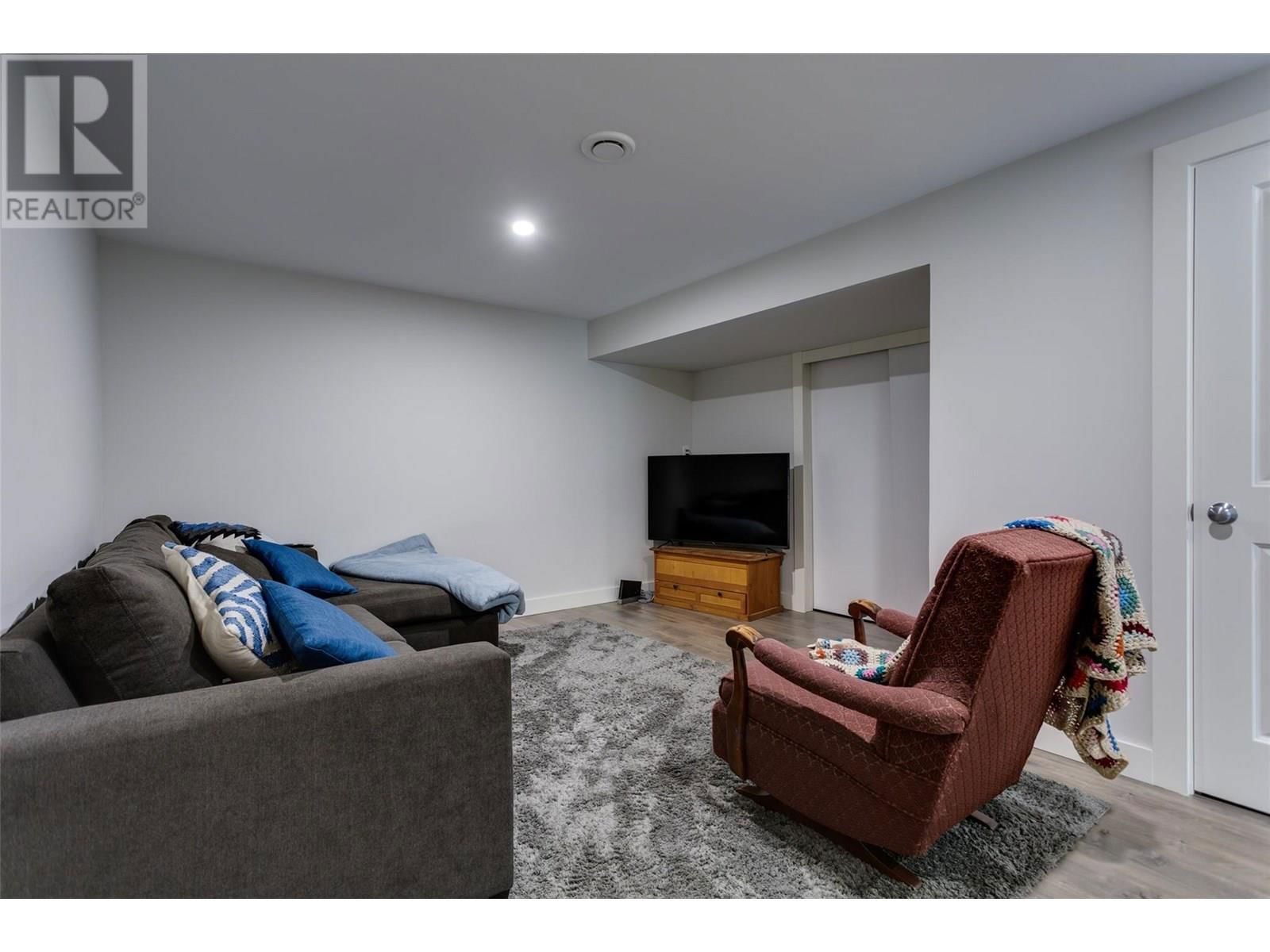 1259 RIO DRIVE Image 50