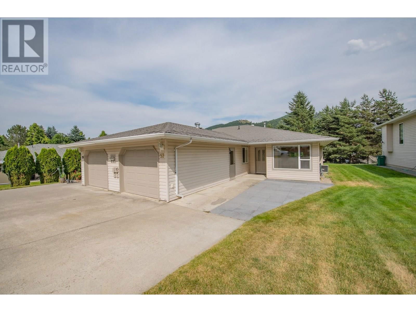 57 - 2675 PINE AVENUE Image 1
