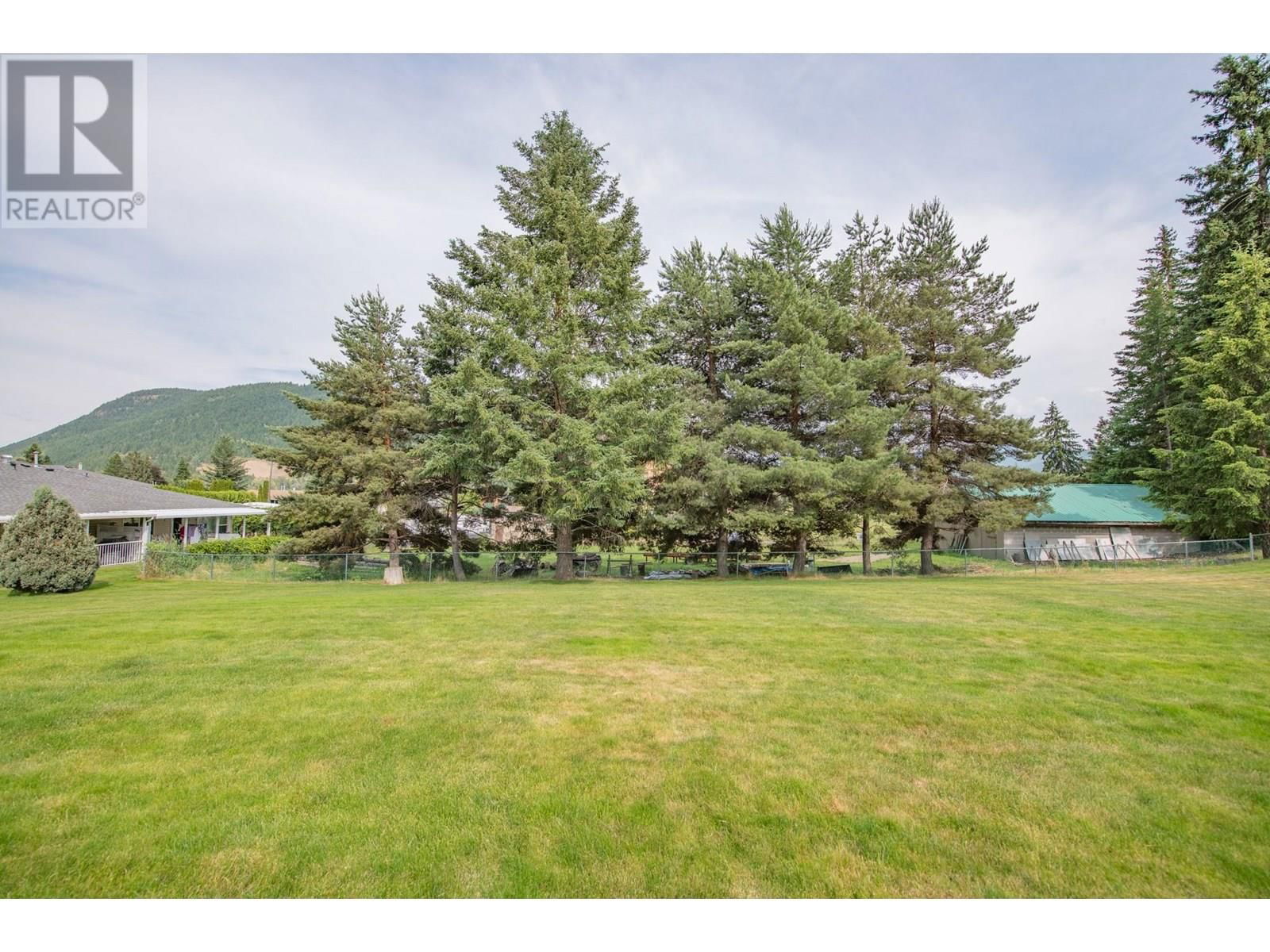 57 - 2675 PINE AVENUE Image 39