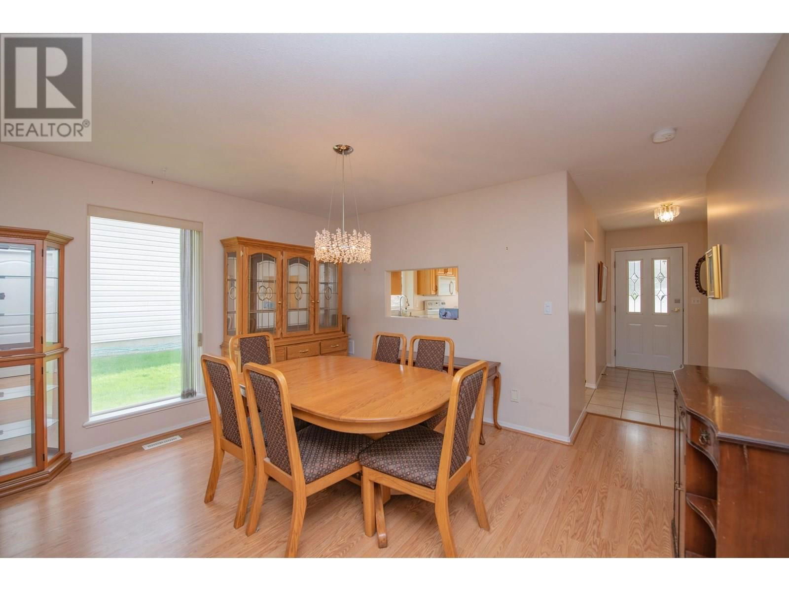 57 - 2675 PINE AVENUE Image 4