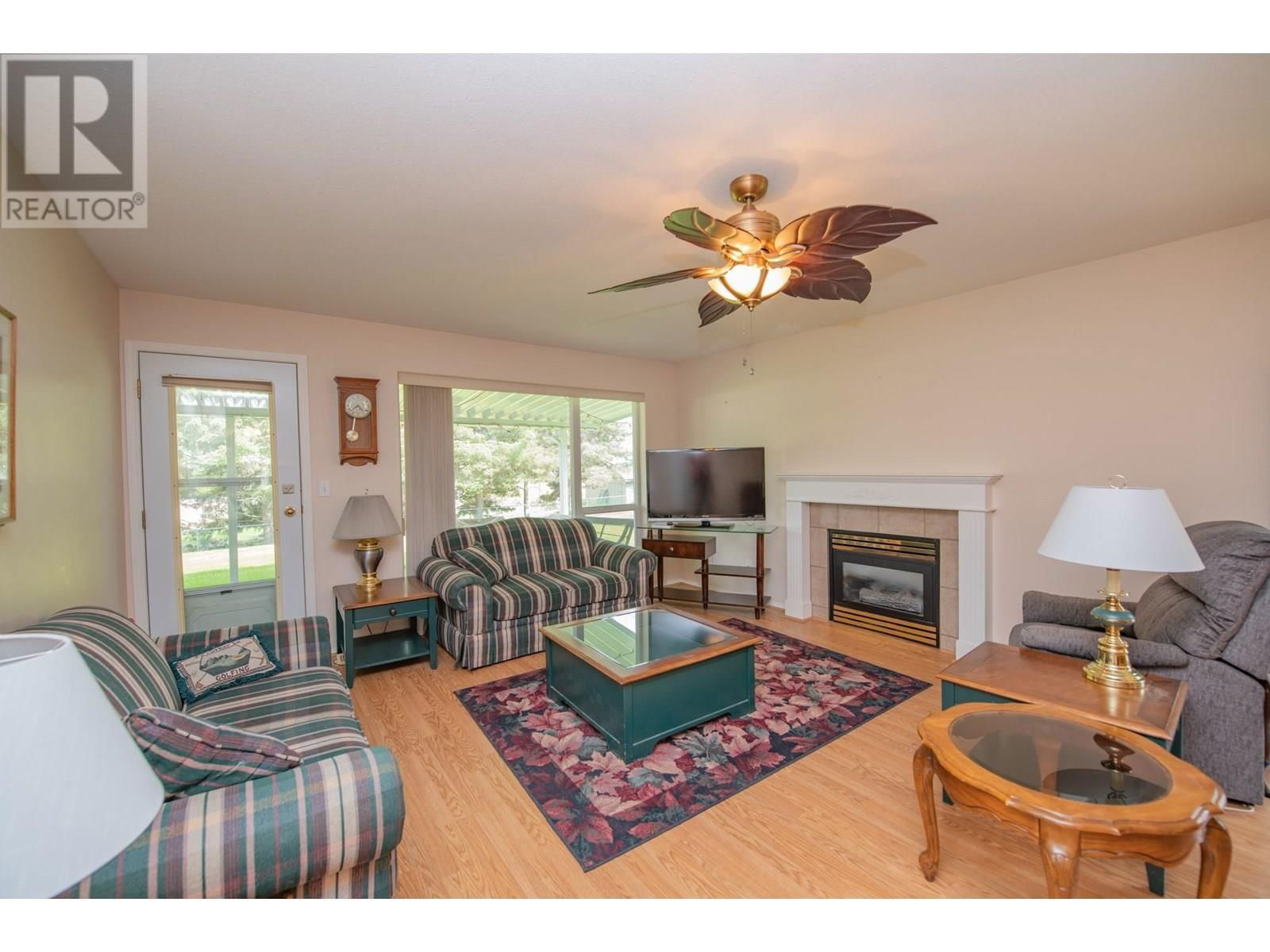 57 - 2675 PINE AVENUE Image 5