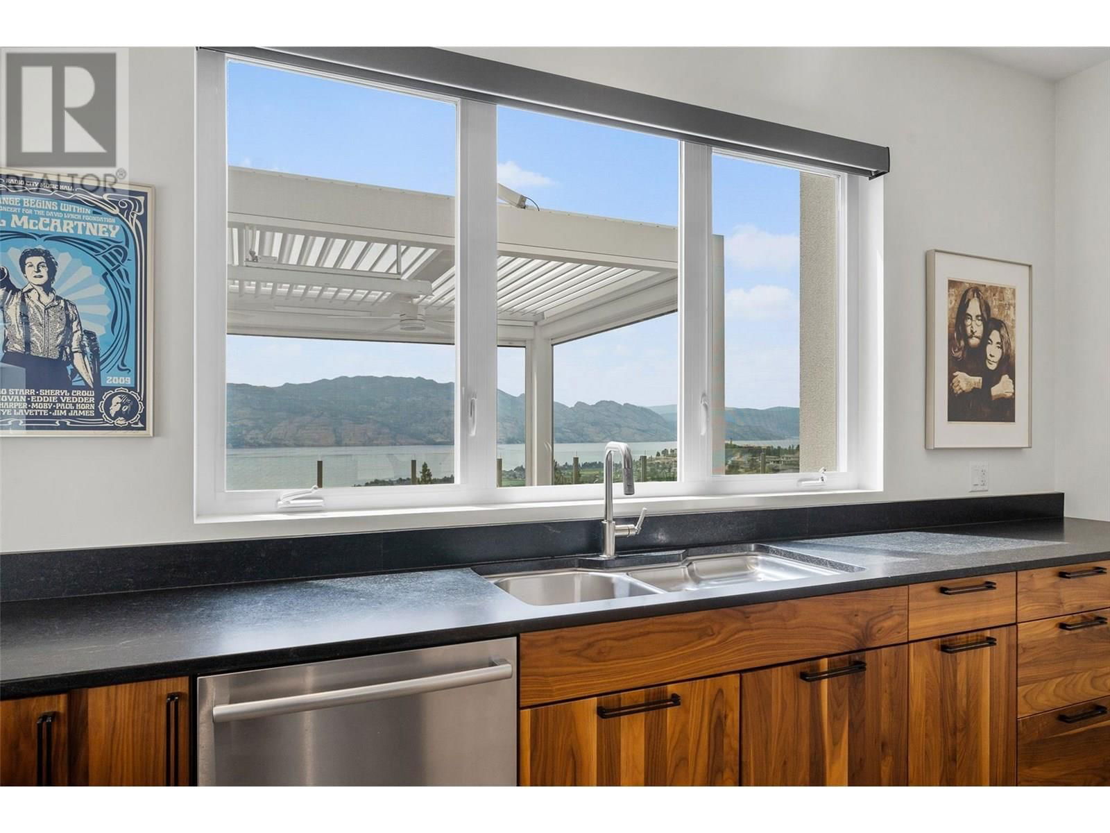 1384 PINOT NOIR DRIVE Image 30