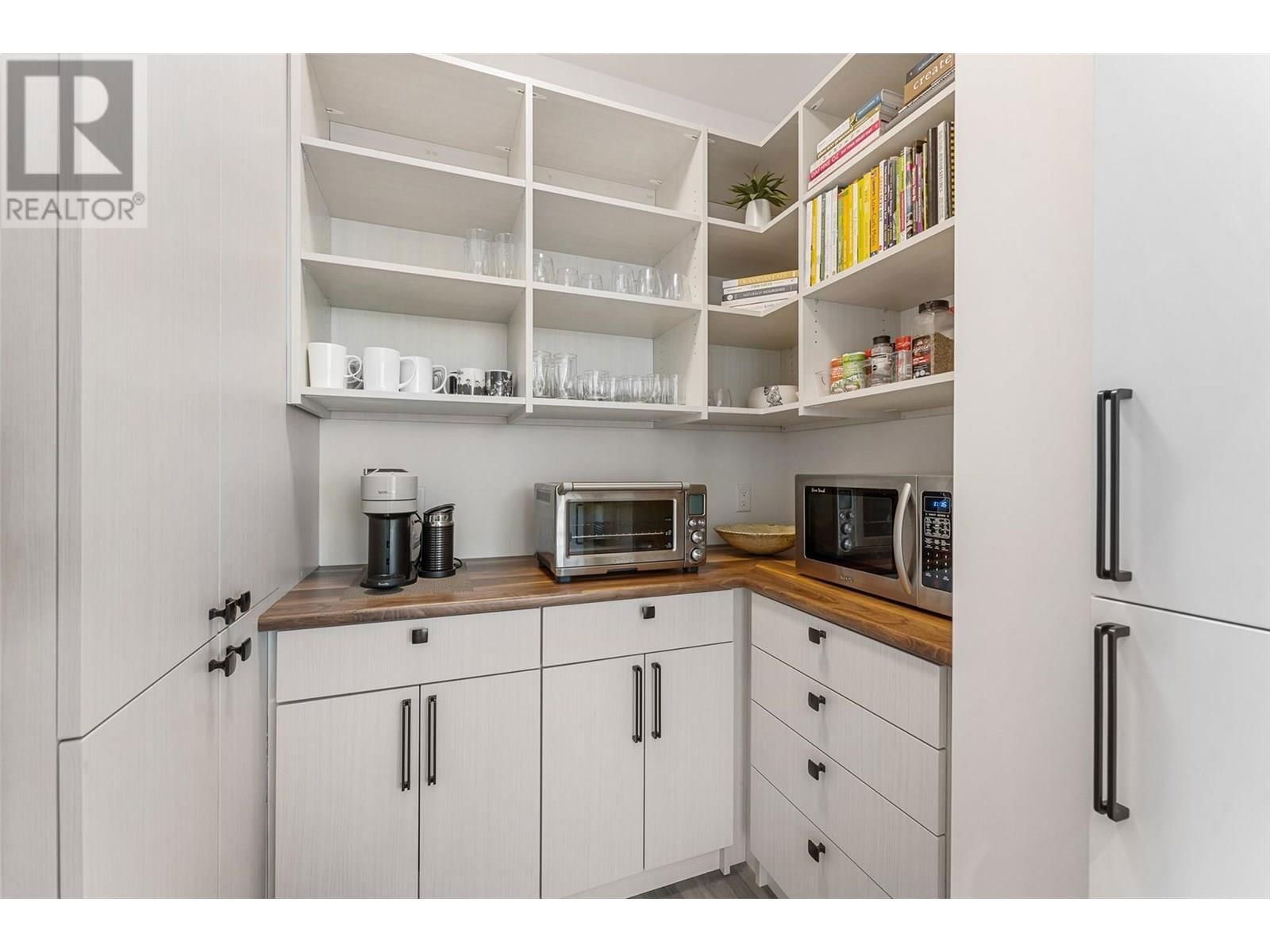 1384 PINOT NOIR DRIVE Image 32