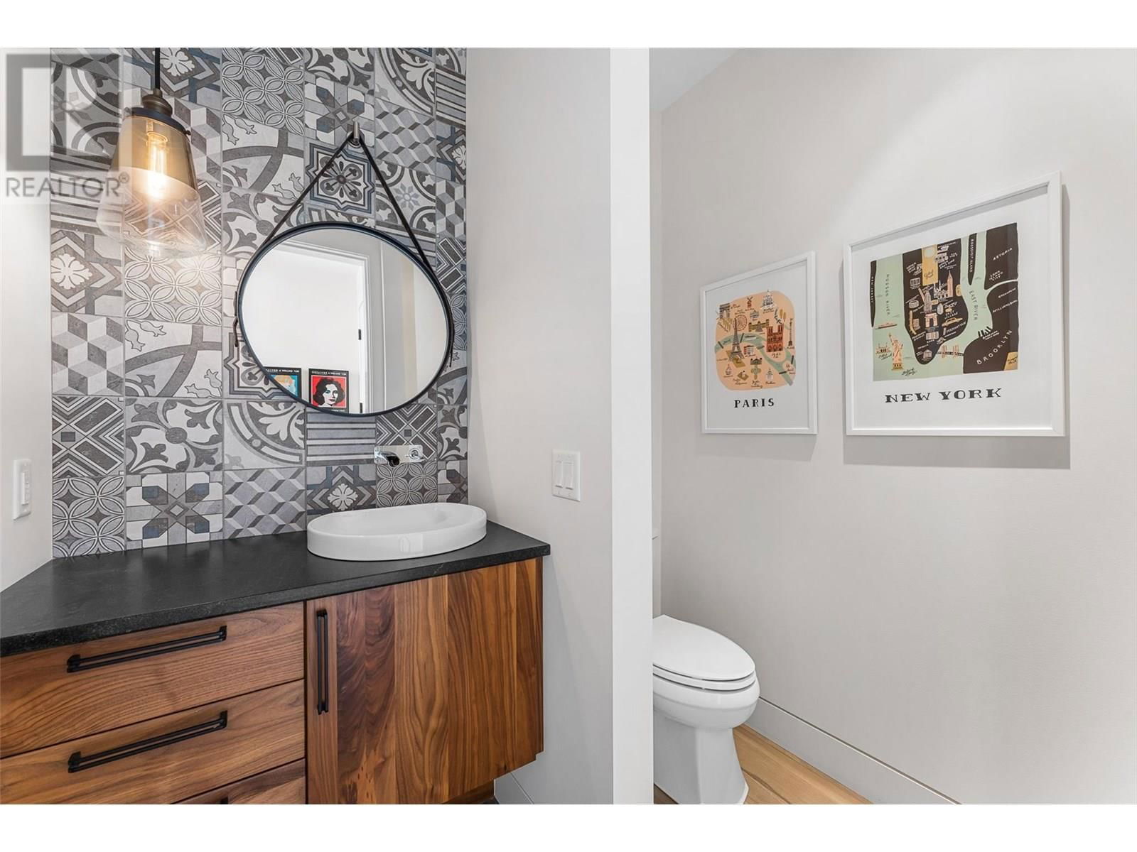 1384 PINOT NOIR DRIVE Image 36