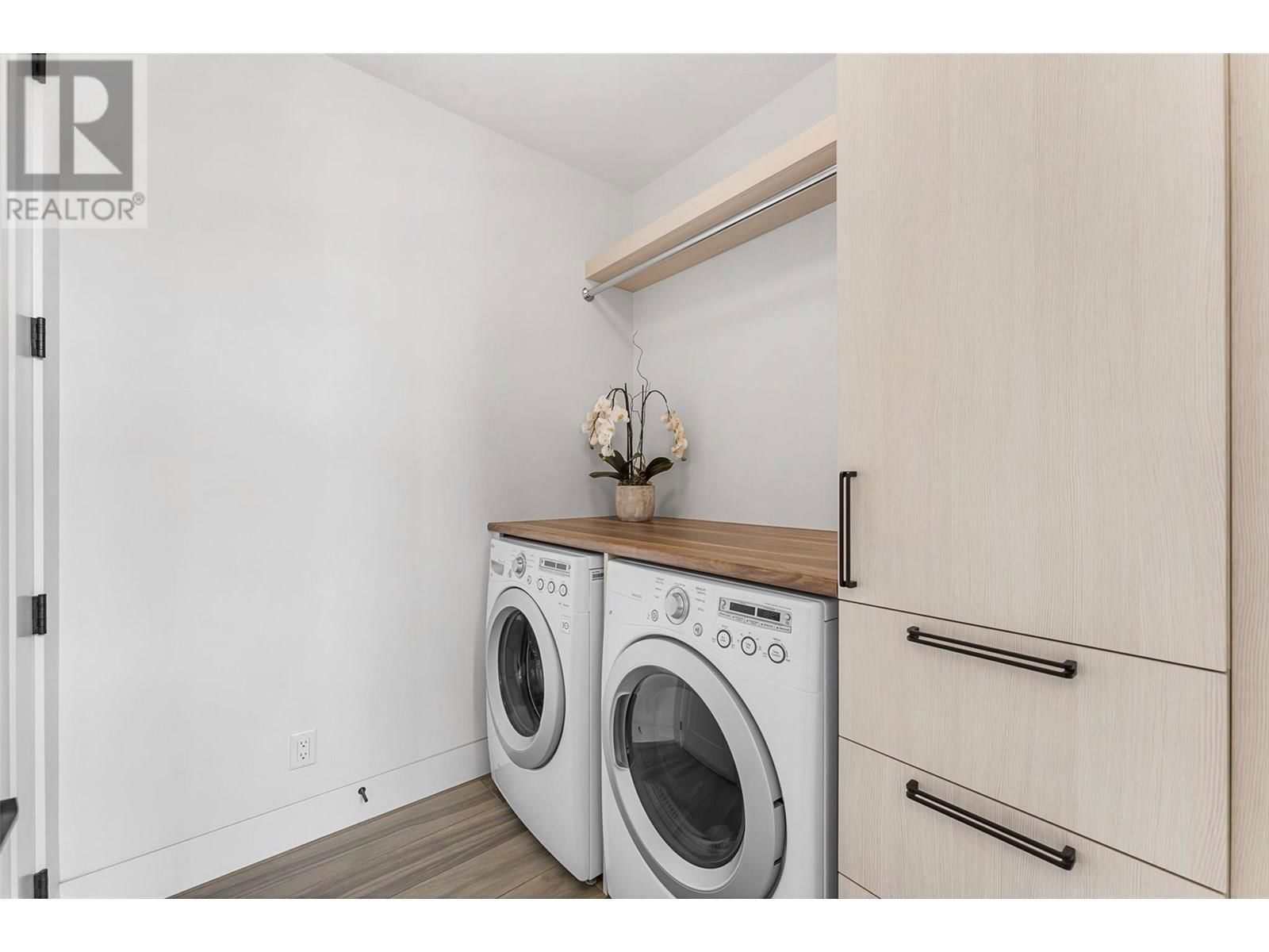 1384 PINOT NOIR DRIVE Image 37