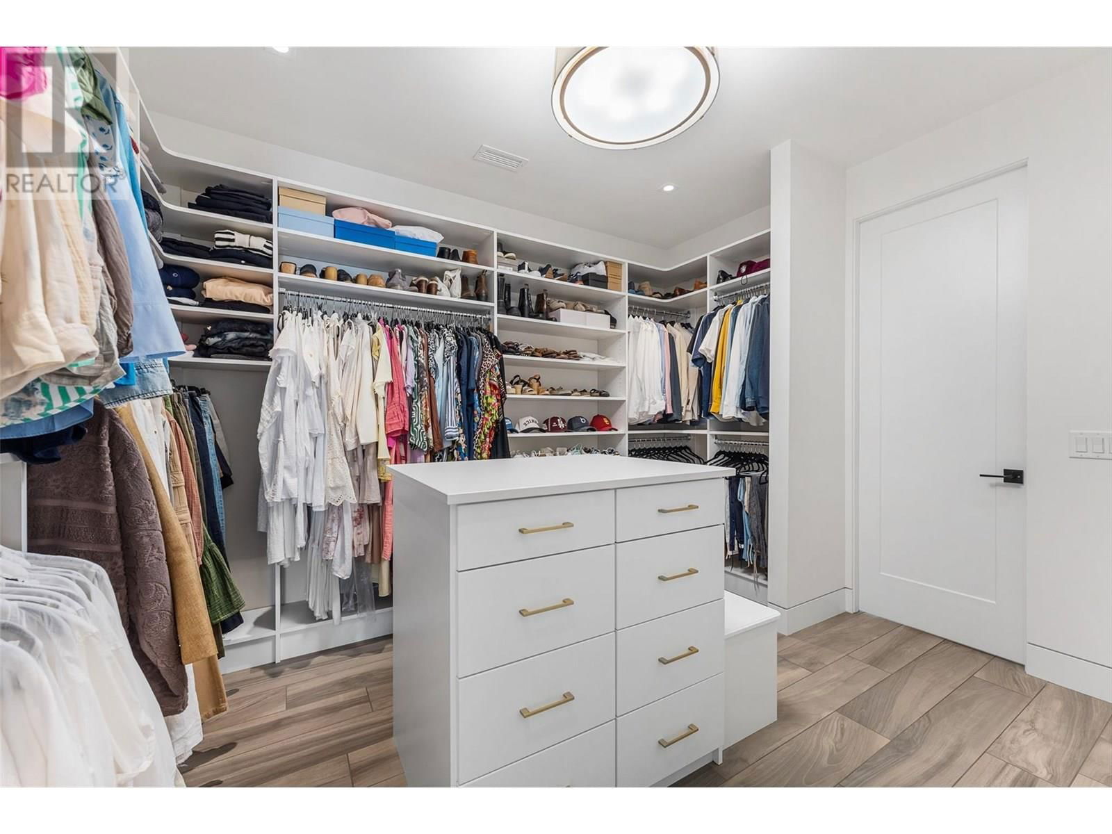 1384 PINOT NOIR DRIVE Image 45