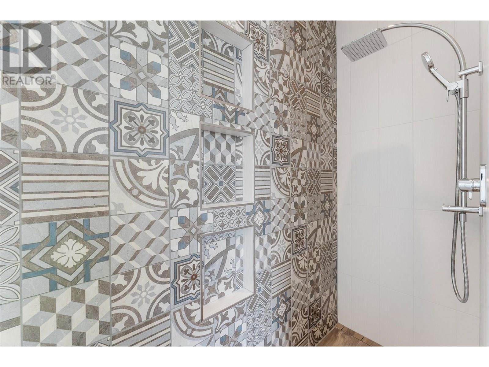 1384 PINOT NOIR DRIVE Image 65