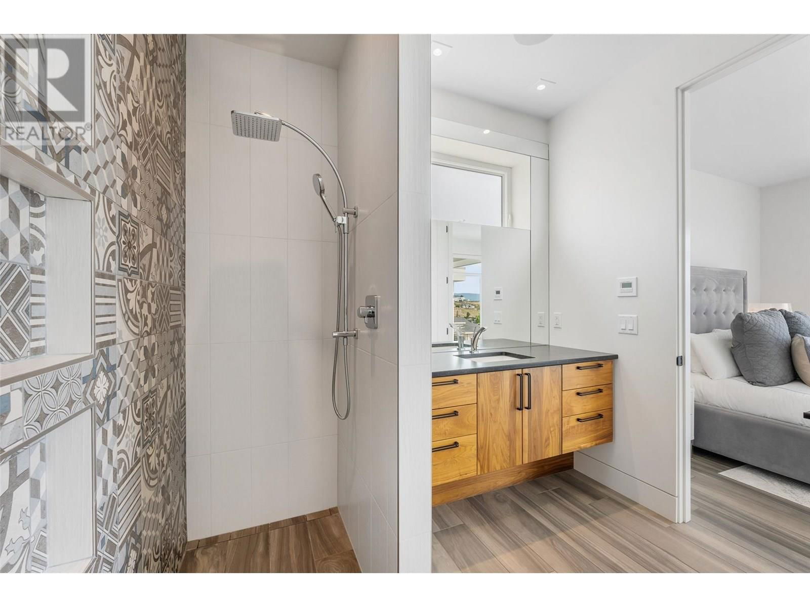 1384 PINOT NOIR DRIVE Image 66
