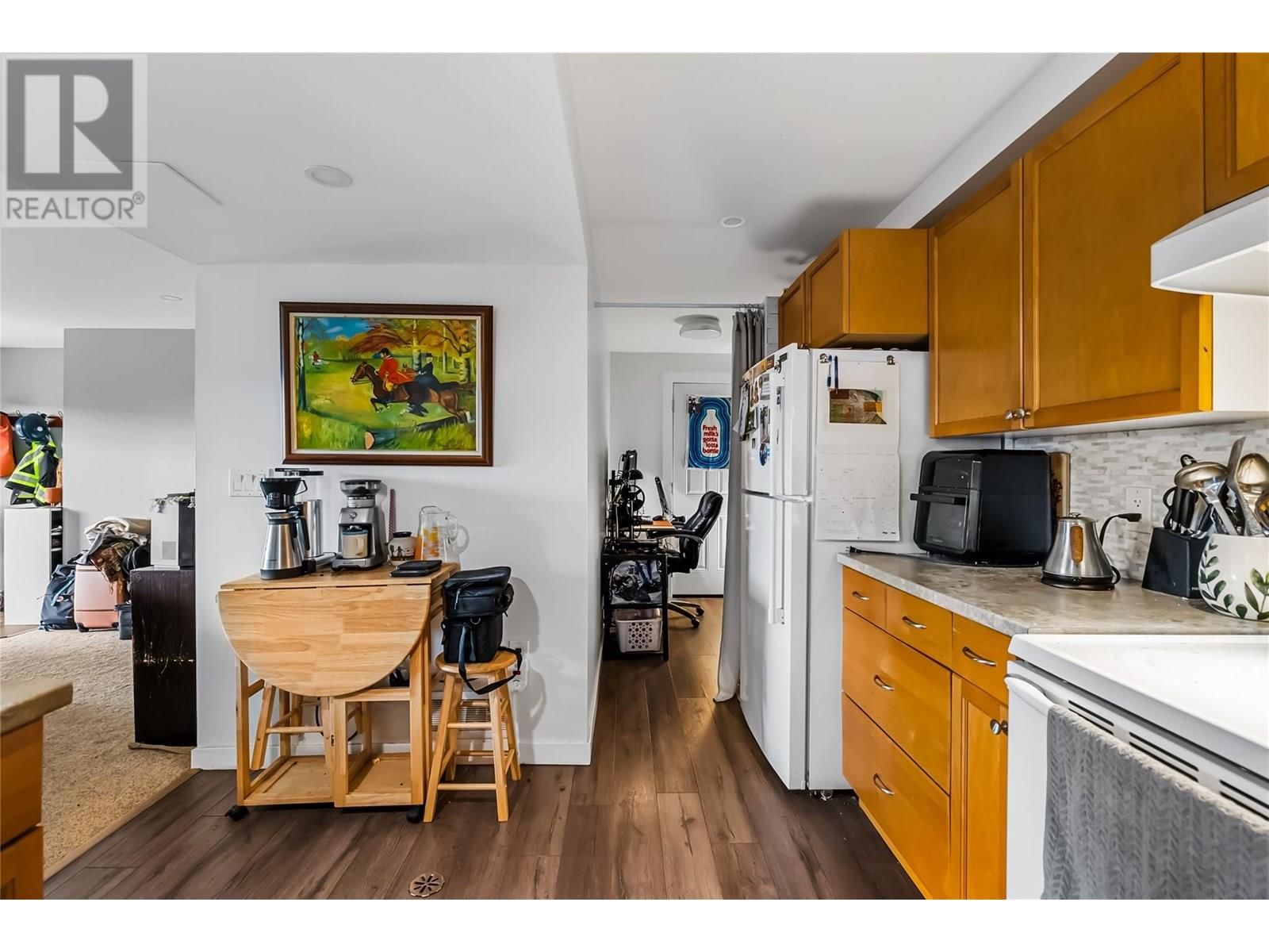 Listing Image 33