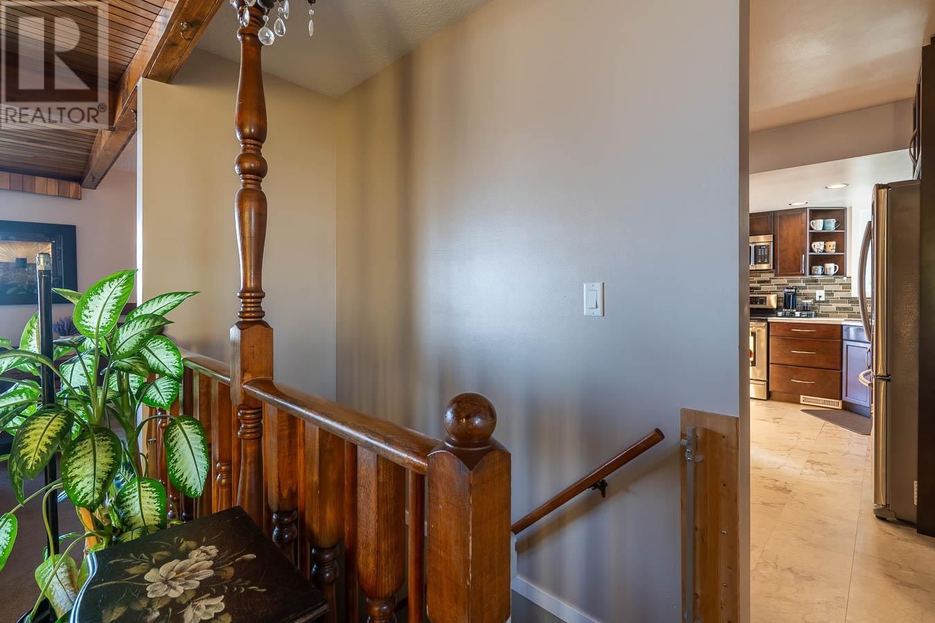 396 GLENEAGLES DRIVE Image 14