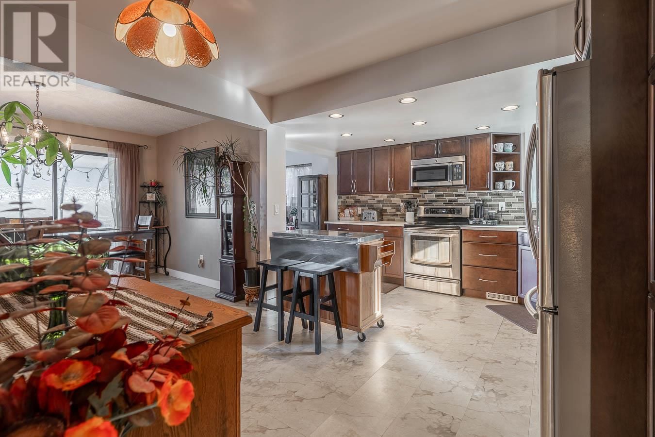 396 GLENEAGLES DRIVE Image 16