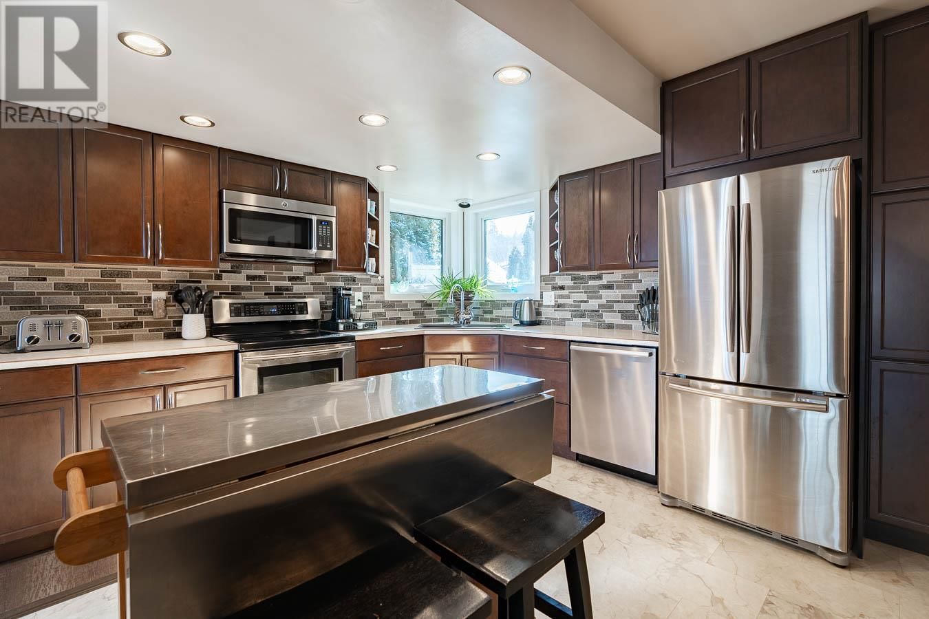 396 GLENEAGLES DRIVE Image 17