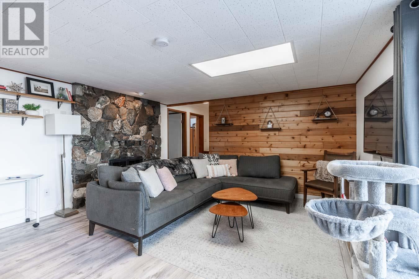396 GLENEAGLES DRIVE Image 28