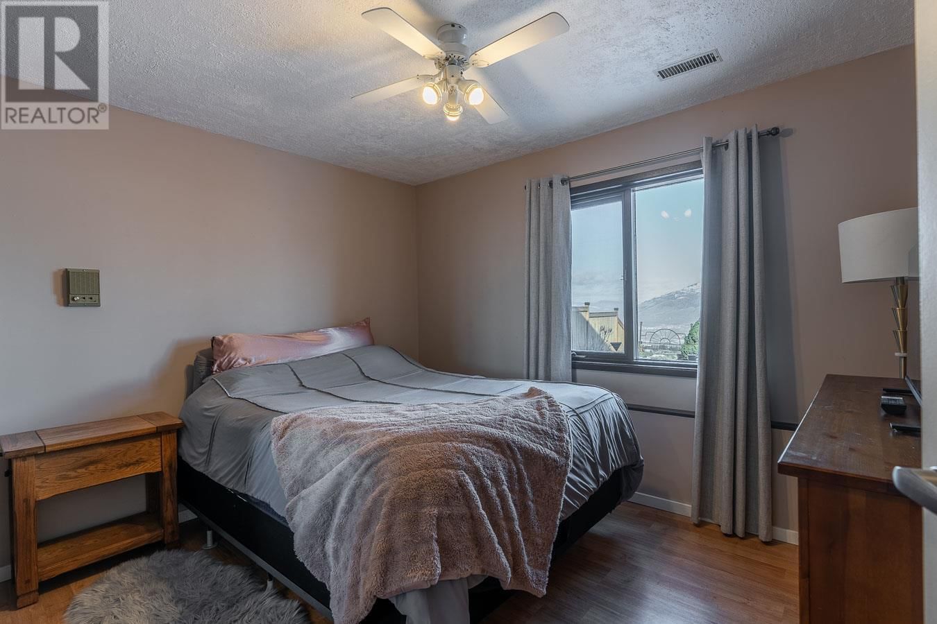 396 GLENEAGLES DRIVE Image 33