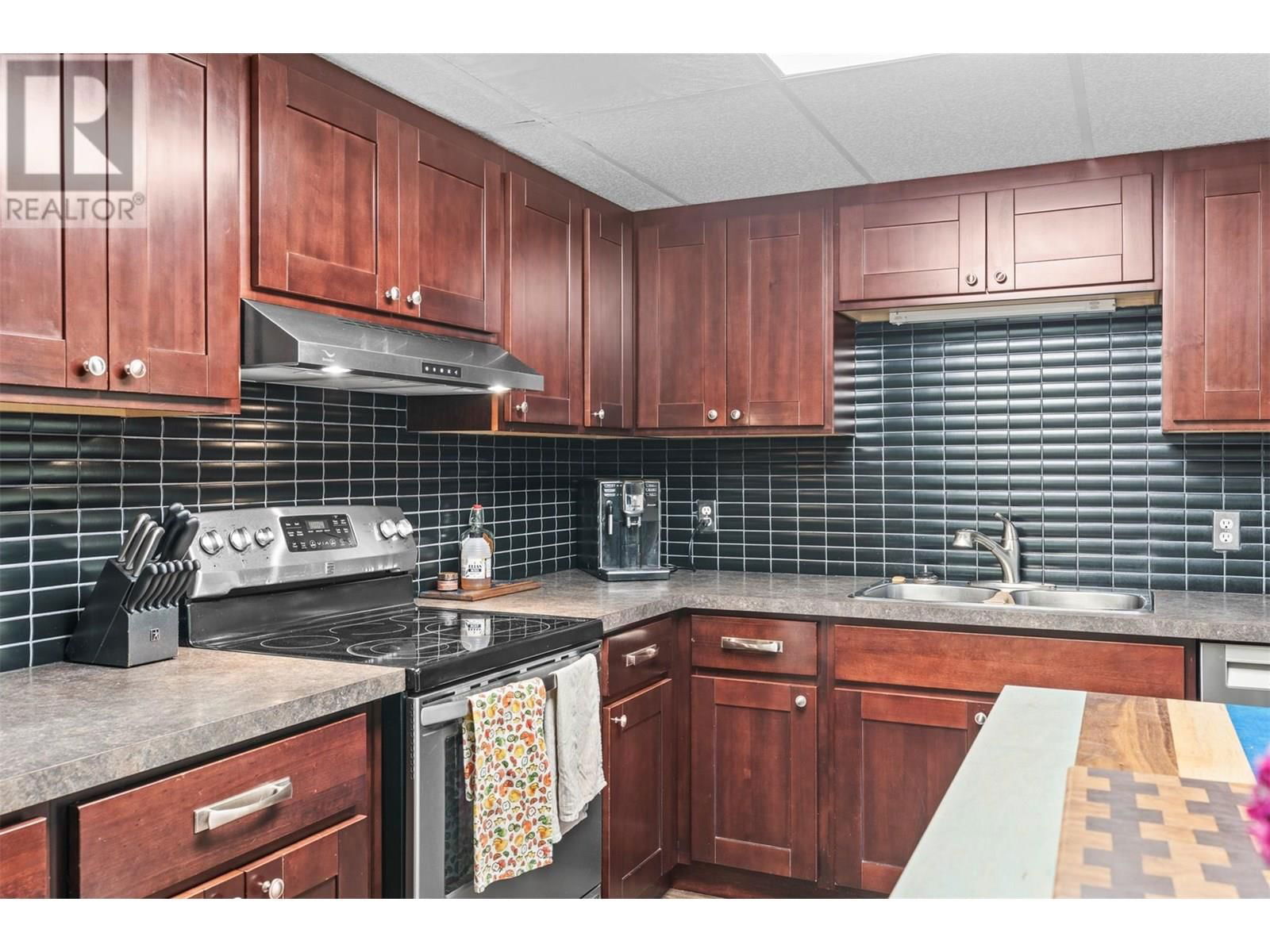 2691 ROSEDALE PLACE Image 11