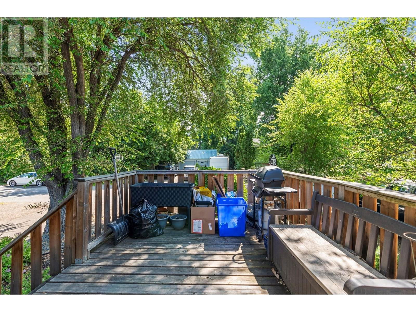 2691 ROSEDALE PLACE Image 31