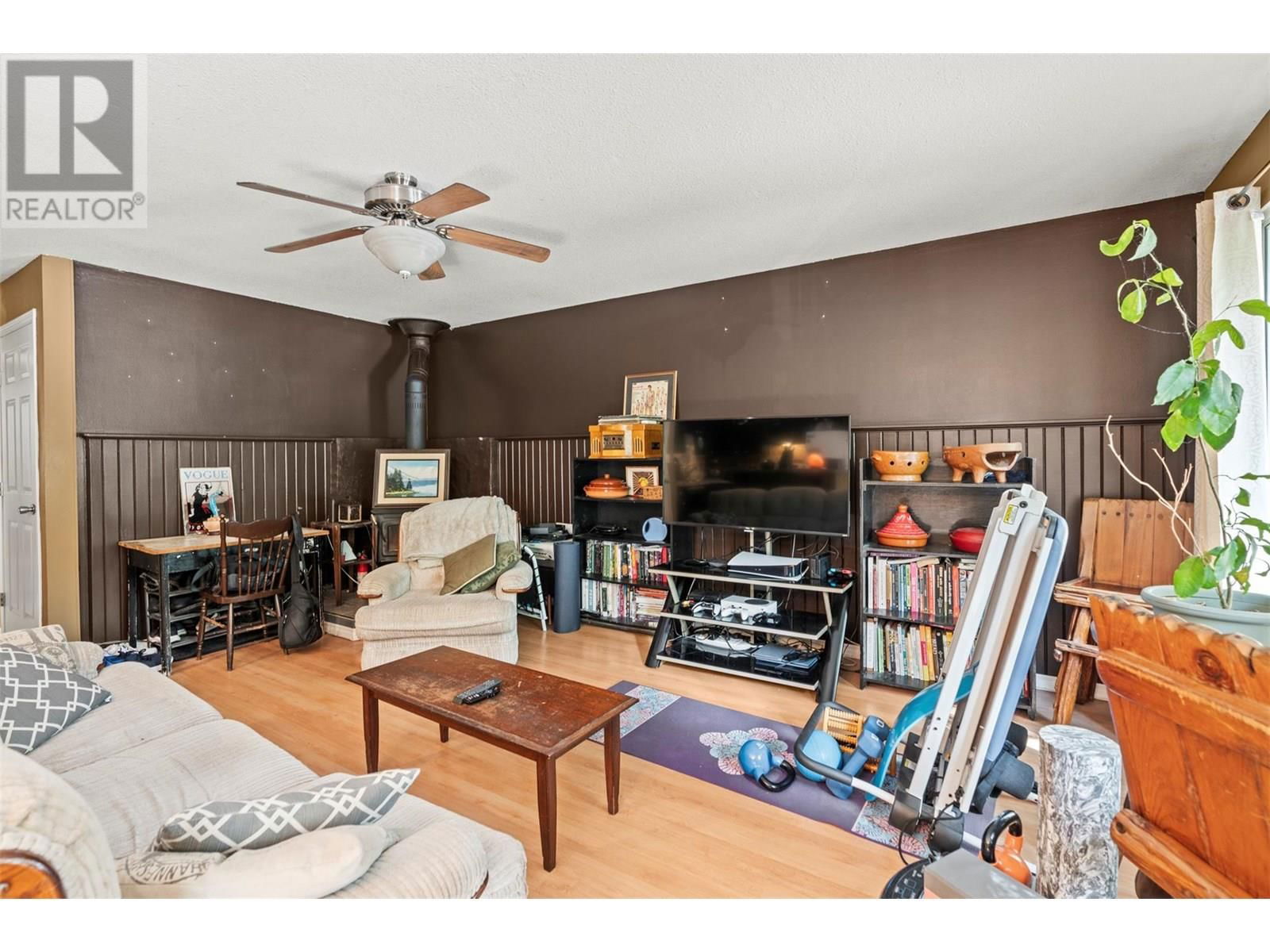 2691 ROSEDALE PLACE Image 37