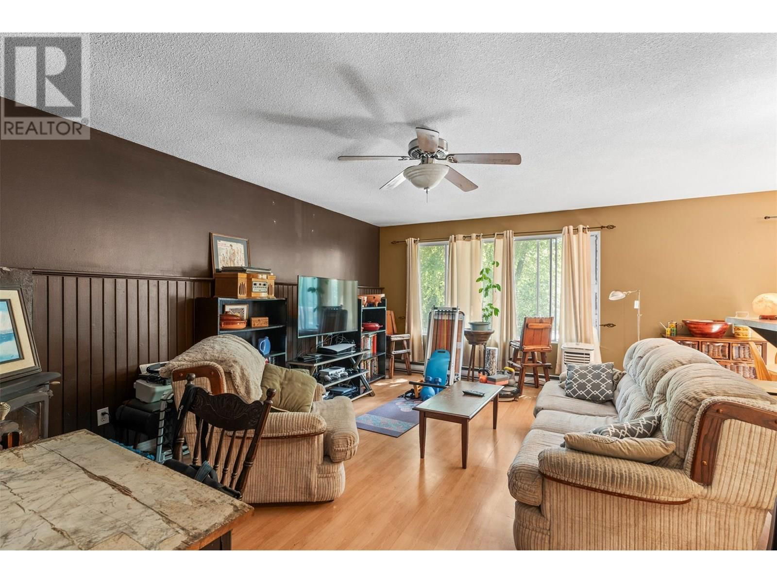 2691 ROSEDALE PLACE Image 38