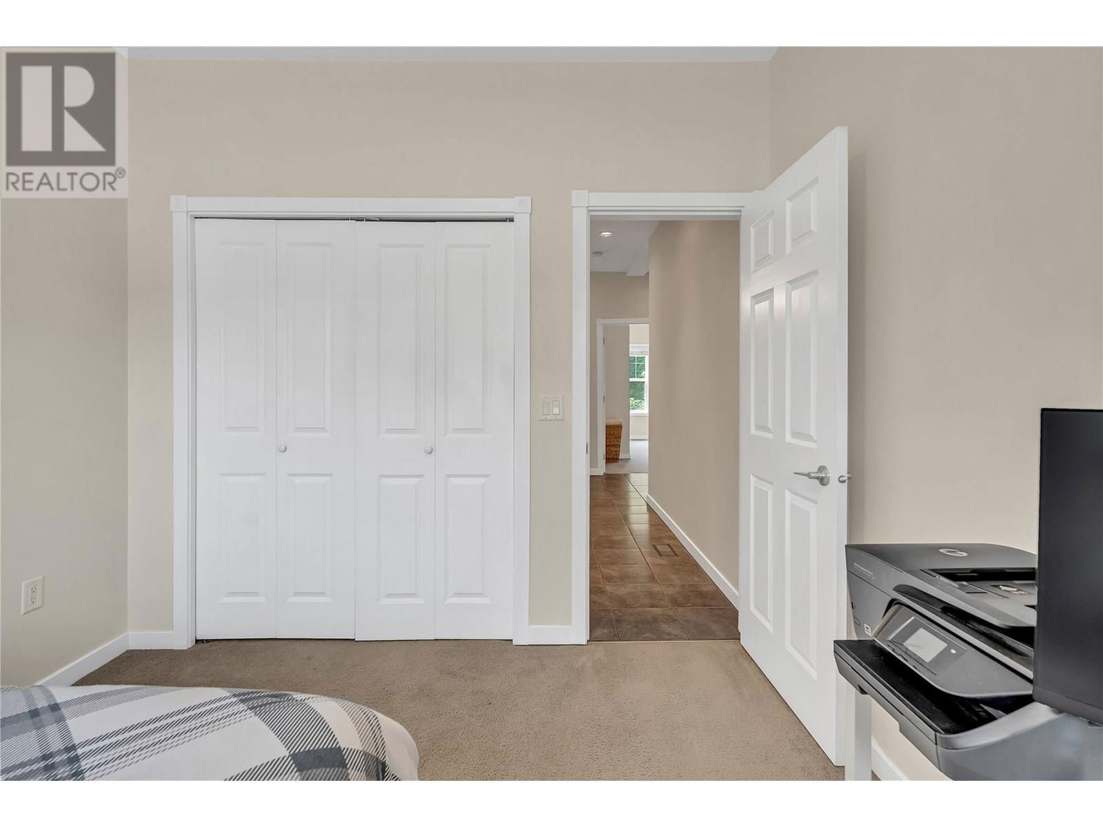 137 WALTON CRESCENT Image 14