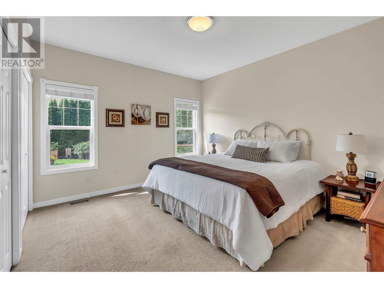 137 WALTON CRESCENT Image 15