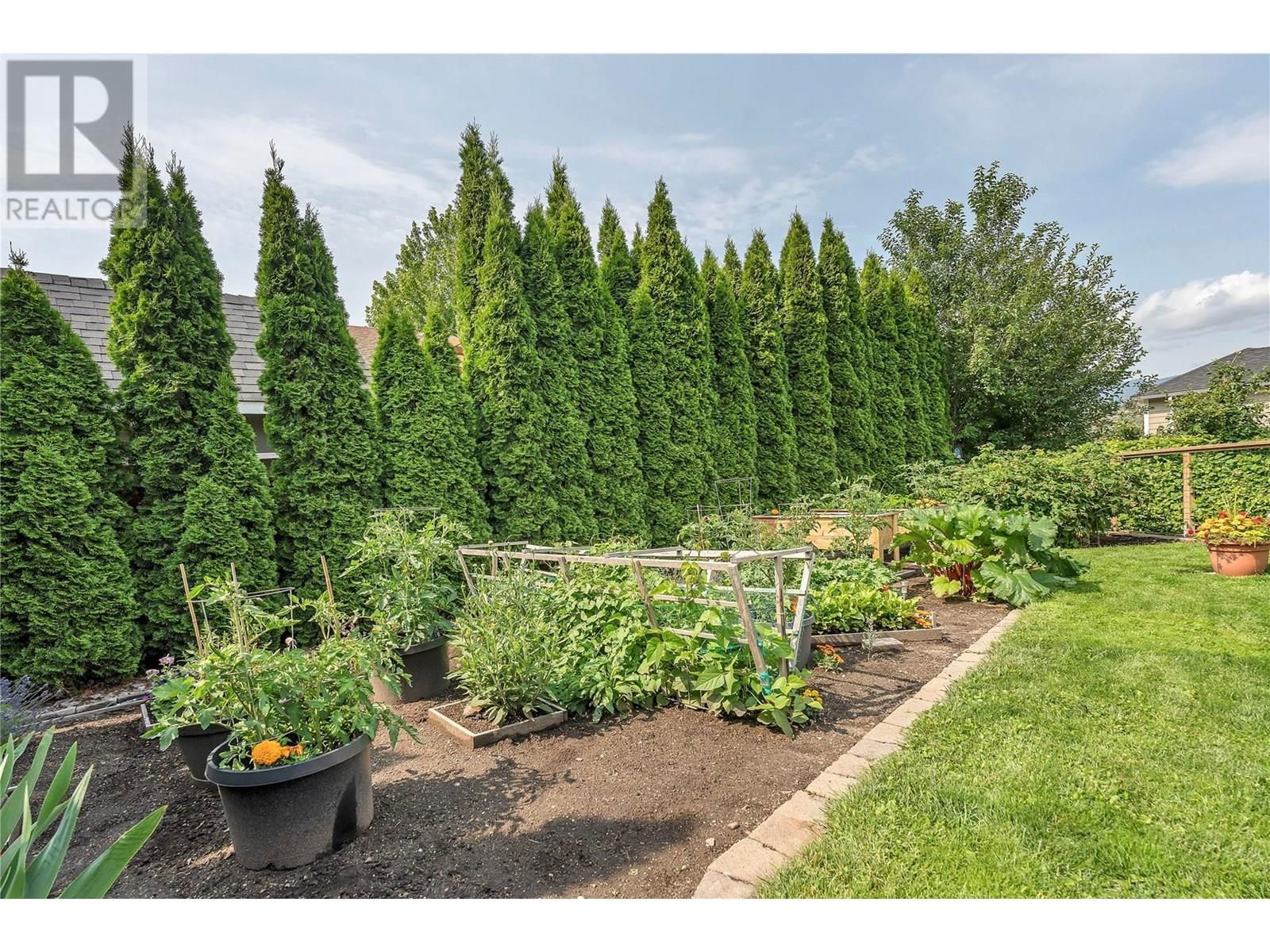 137 WALTON CRESCENT Image 21