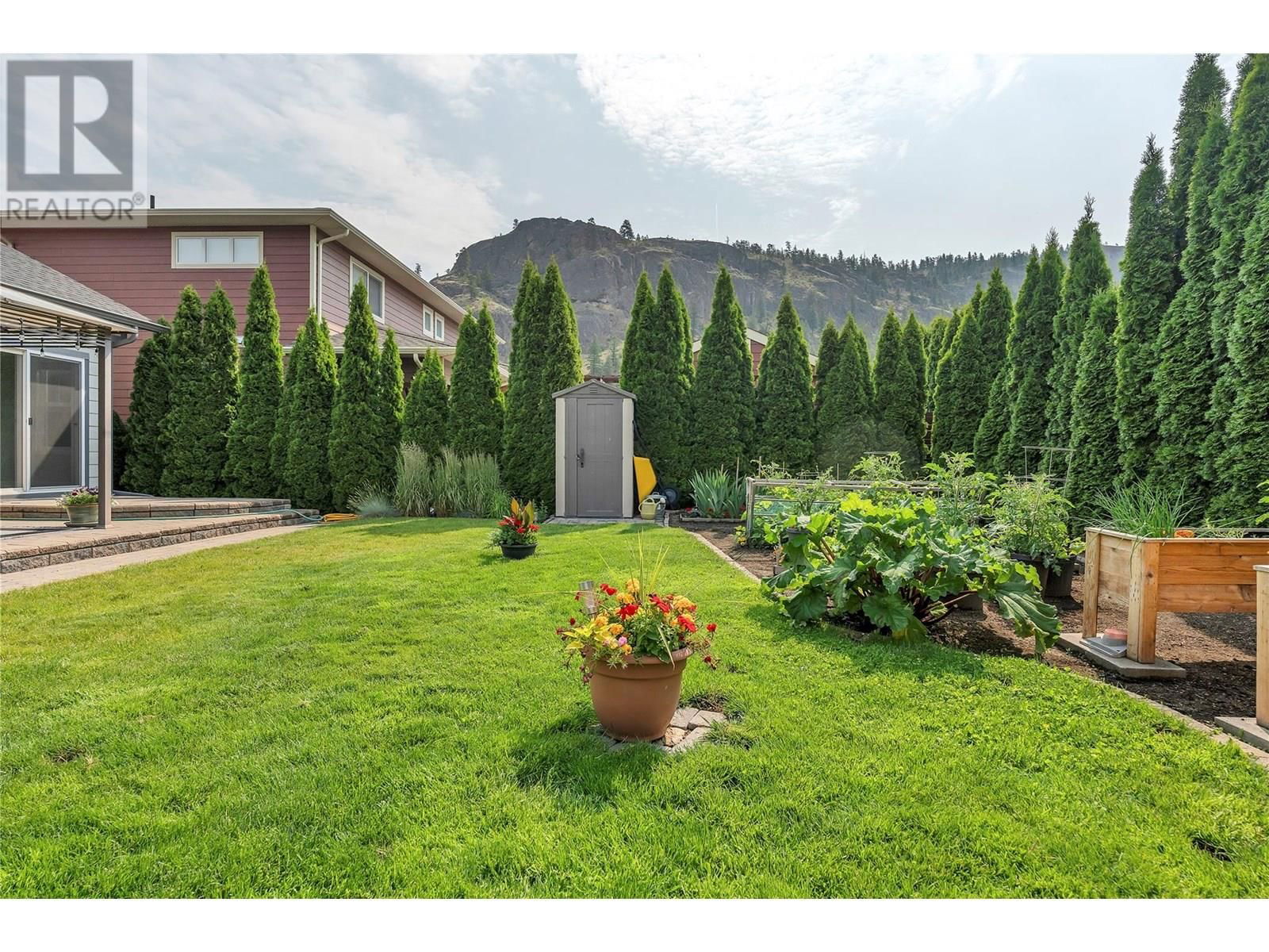 137 WALTON CRESCENT Image 25