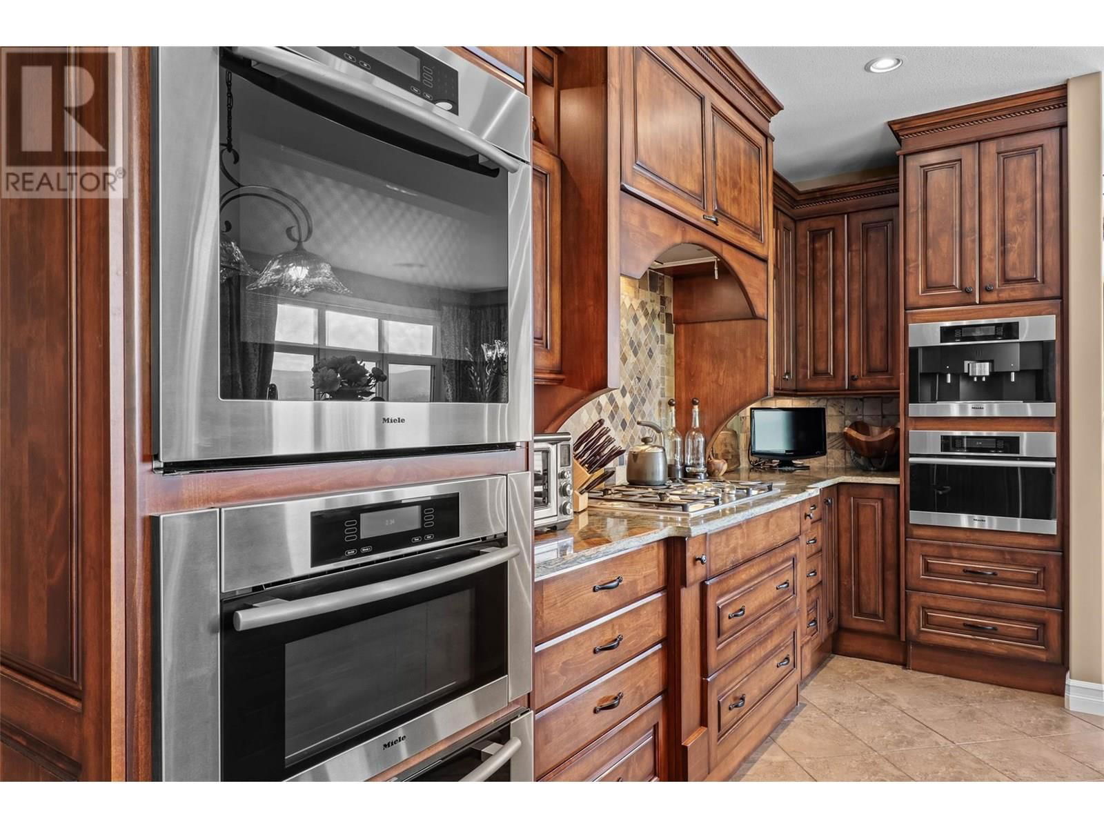 1590 GOLF RIDGE DRIVE Image 6