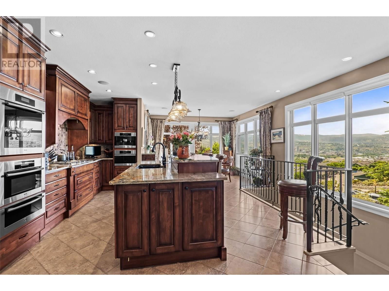 1590 GOLF RIDGE DRIVE Image 9