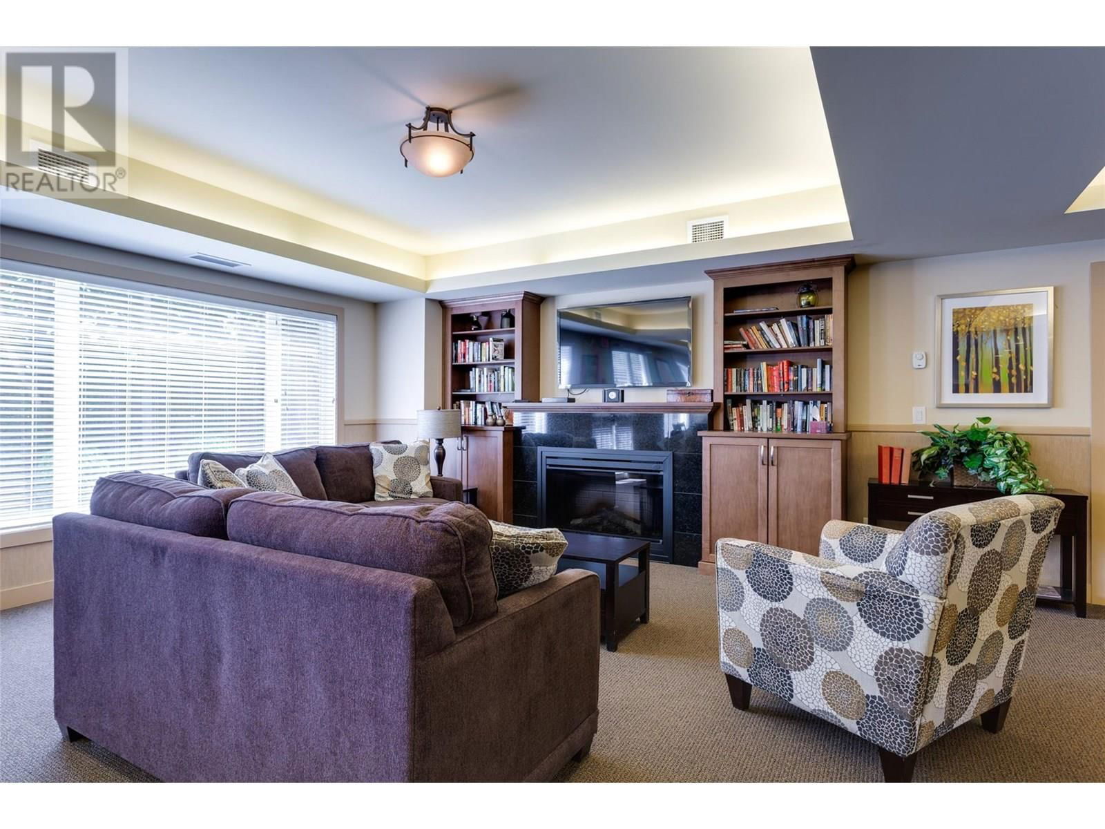 102 - 660 LEQUIME ROAD Image 41