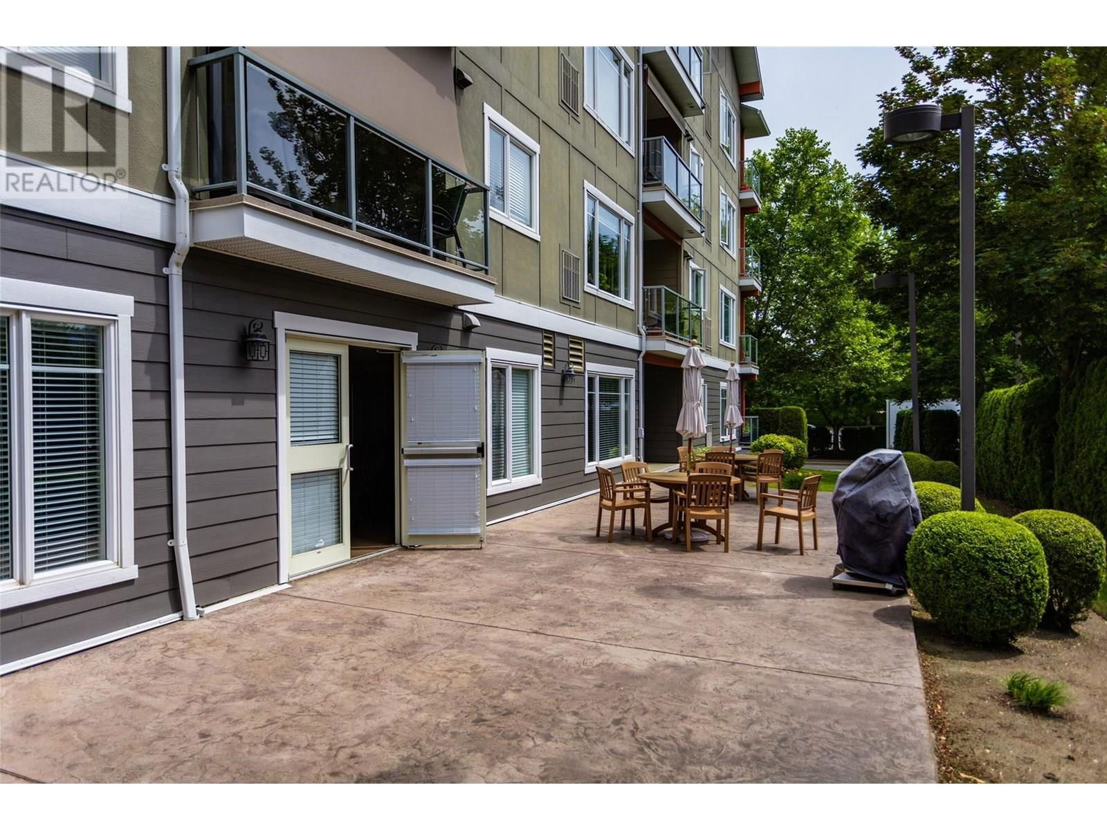 102 - 660 LEQUIME ROAD Image 47