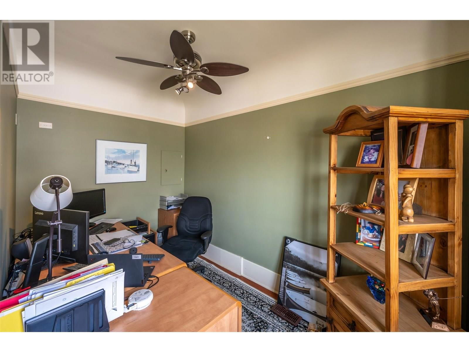 543 MARTIN STREET Image 14