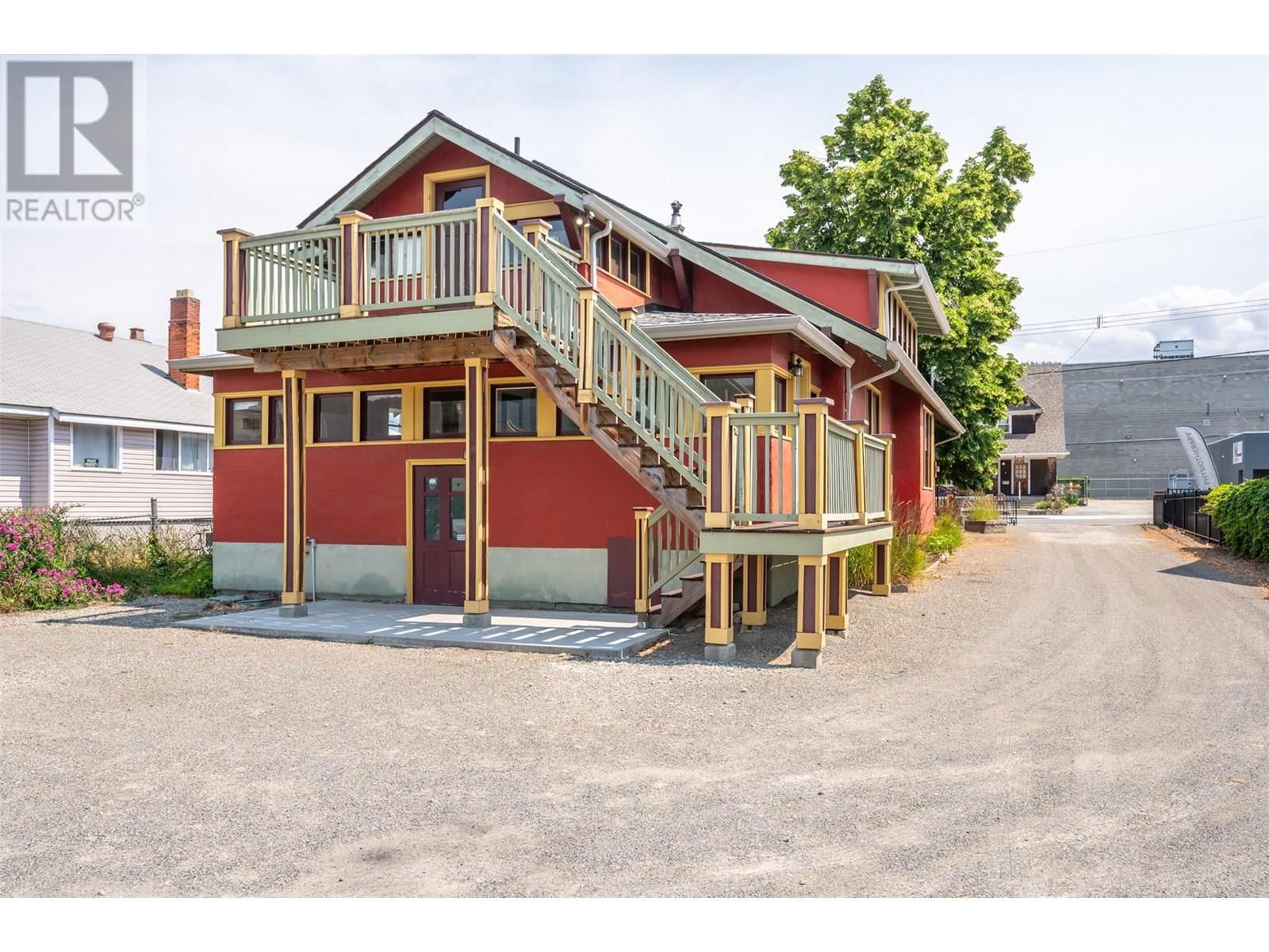 543 MARTIN STREET Image 54