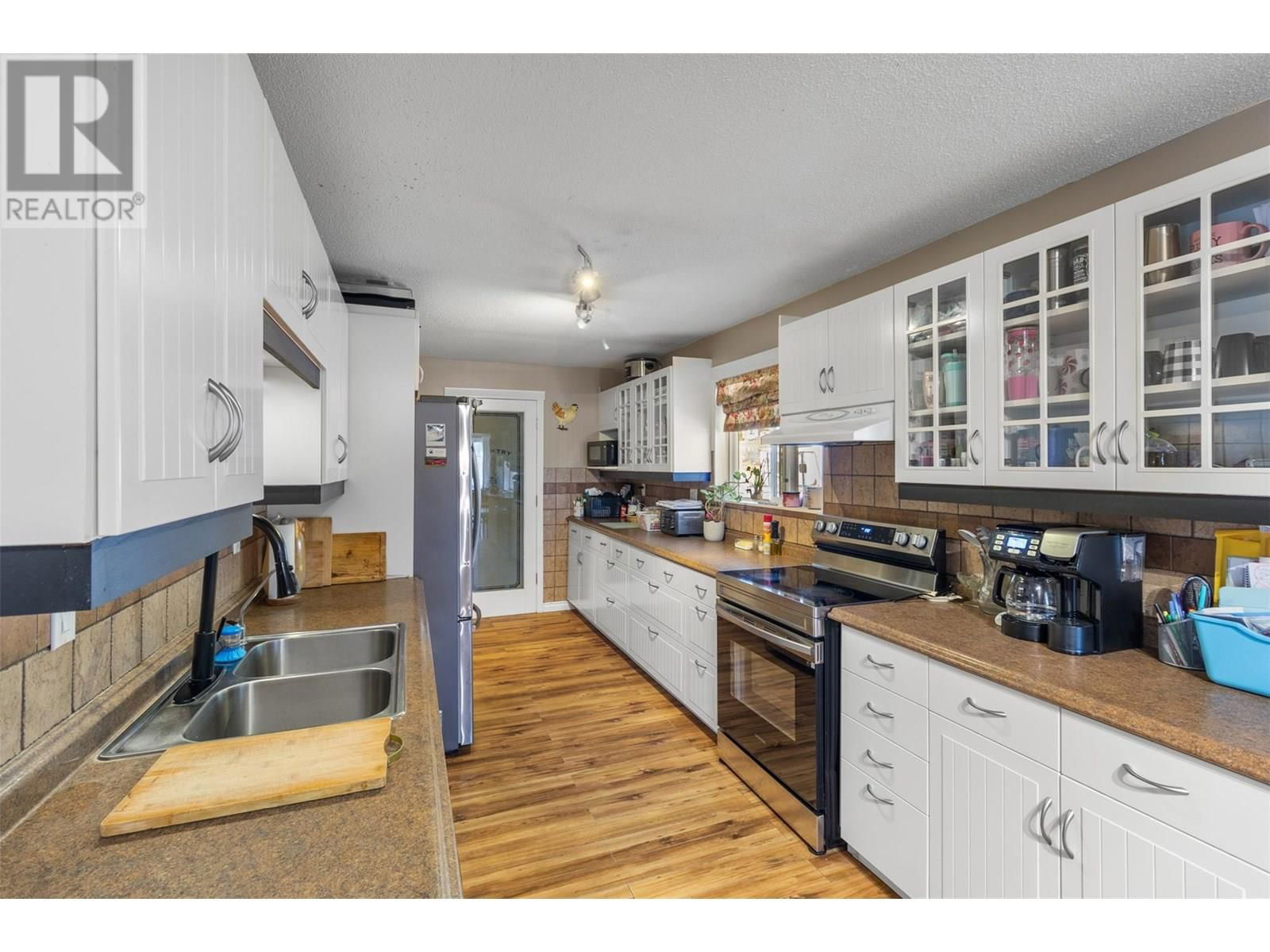 590 LISTER ROAD Image 12