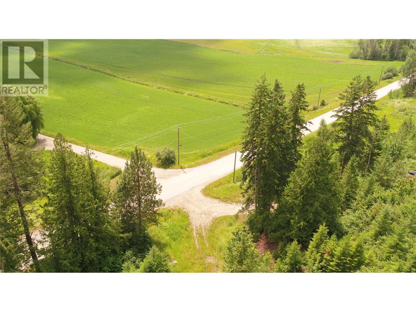 1477 ENDERBY MABEL LAKE ROAD Image 15
