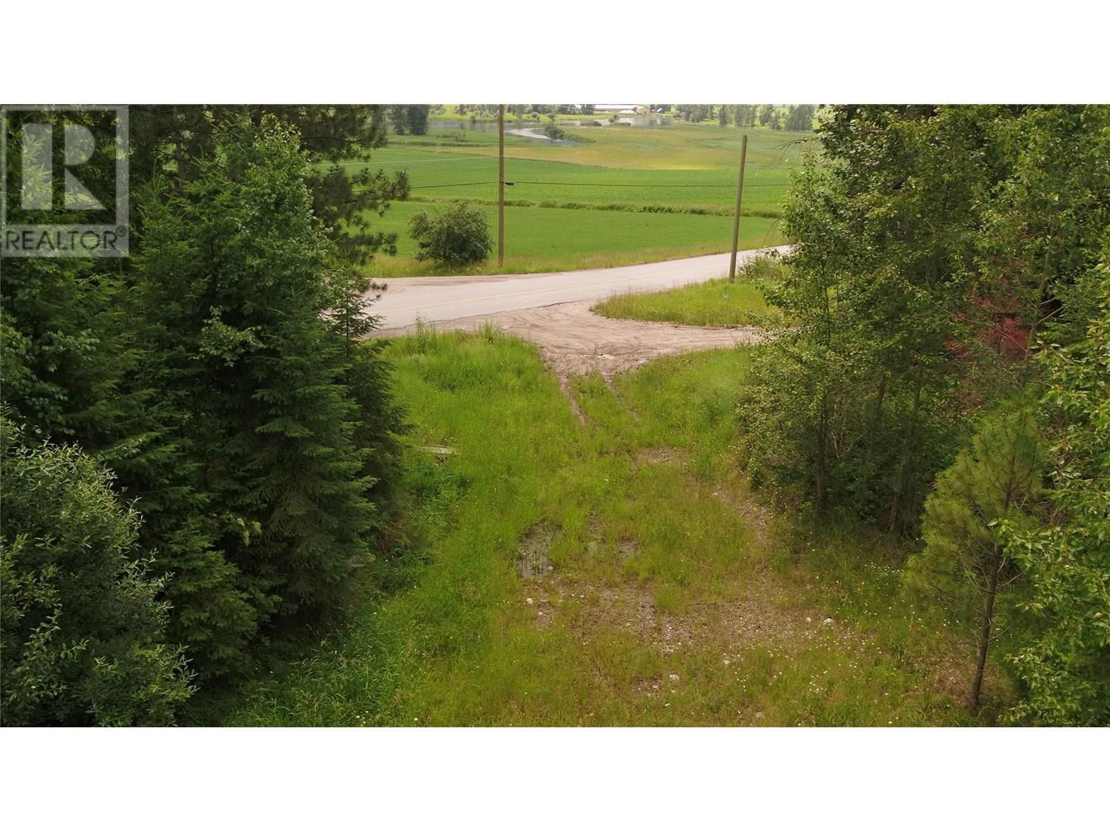 1477 ENDERBY MABEL LAKE ROAD Image 20