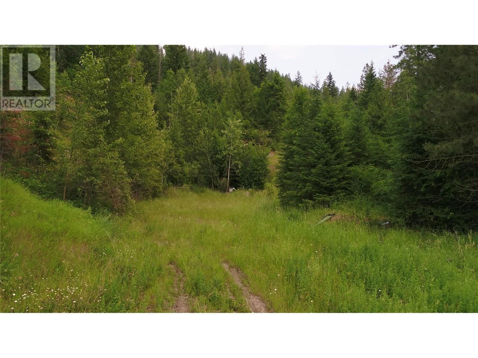 1477 ENDERBY MABEL LAKE ROAD Image 21