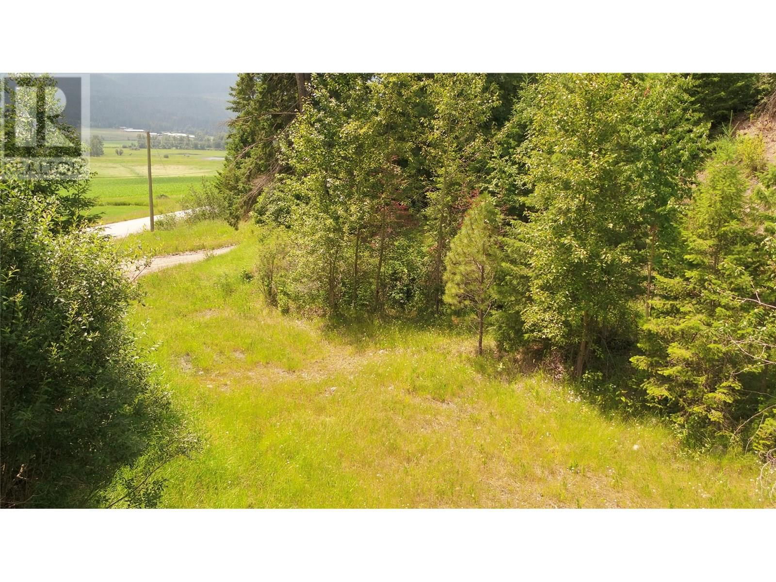 1477 ENDERBY MABEL LAKE ROAD Image 26