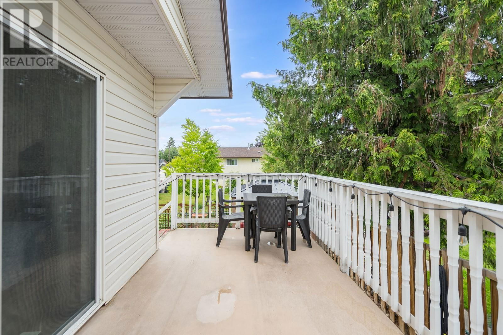 770 WHITE COURT Image 12