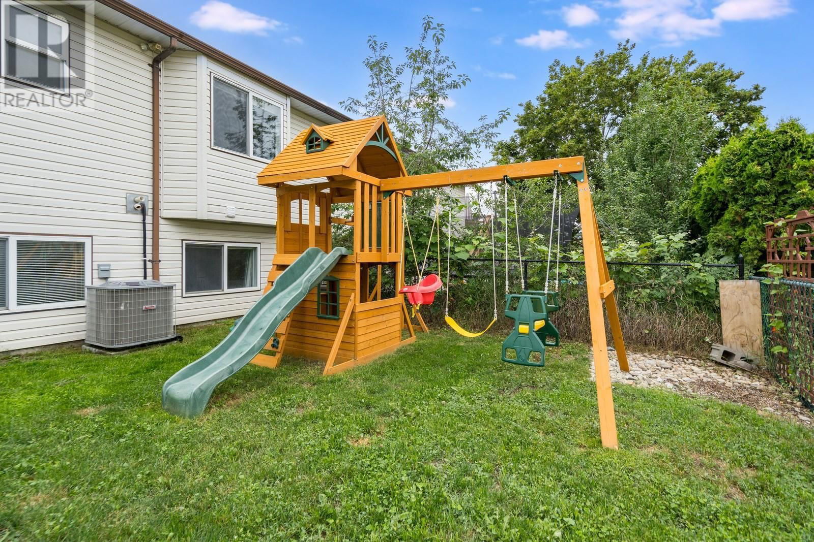 770 WHITE COURT Image 16