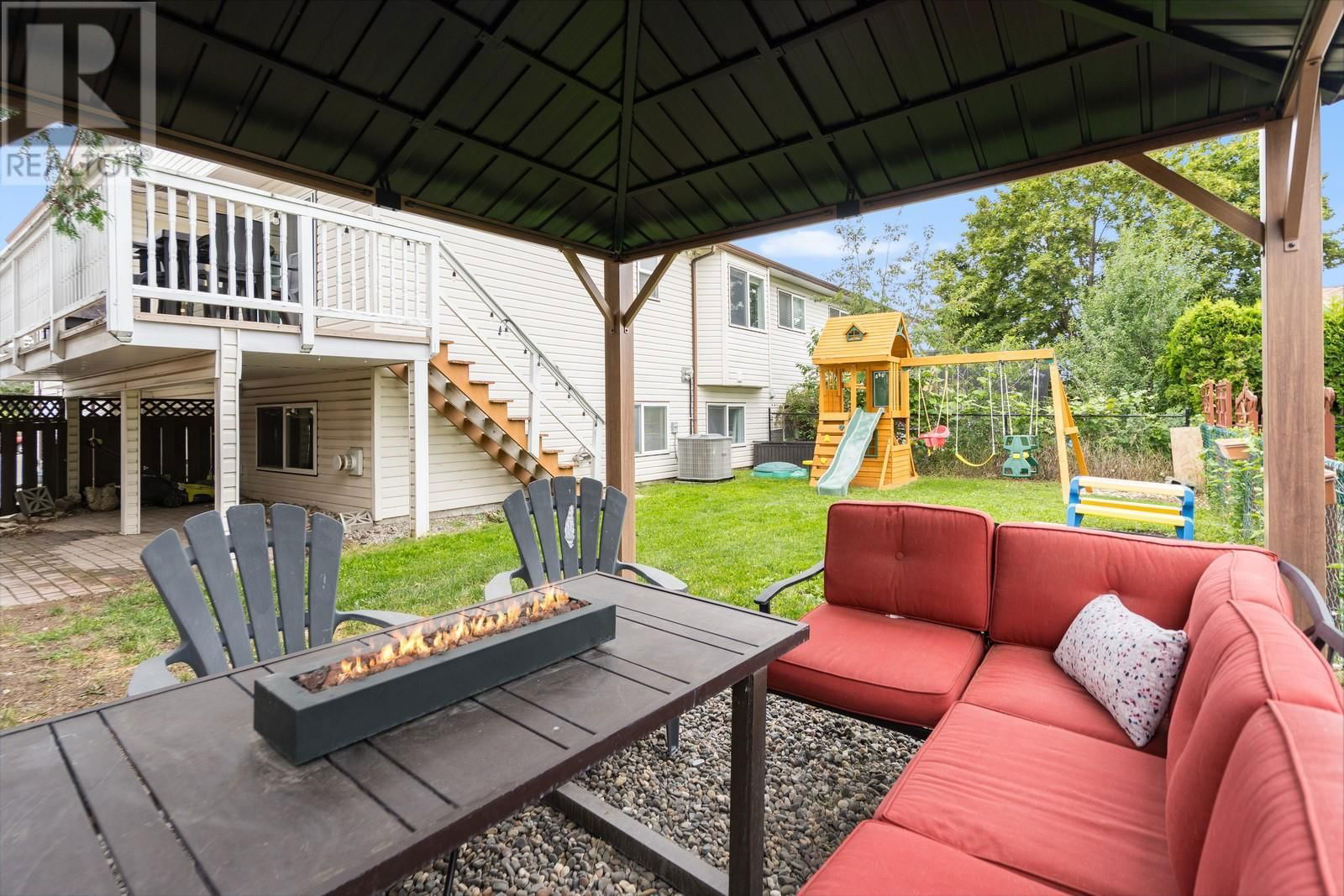 770 WHITE COURT Image 2