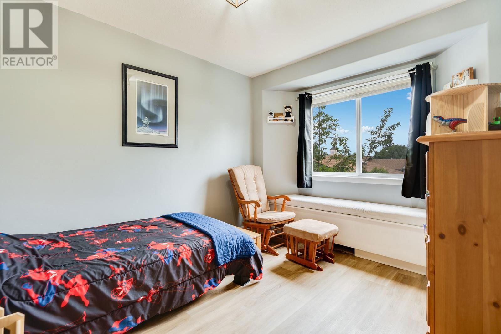 770 WHITE COURT Image 22