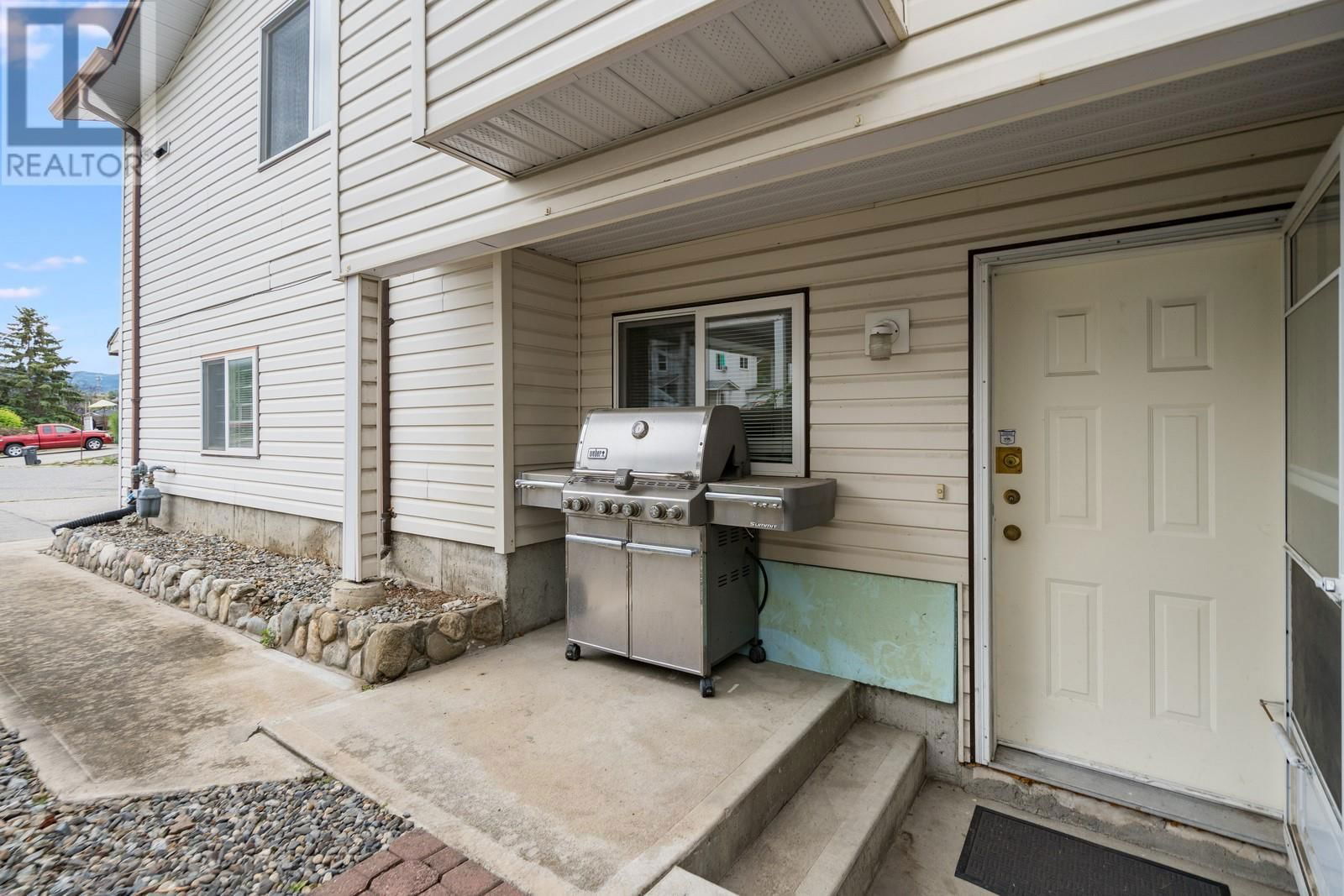 770 WHITE COURT Image 23