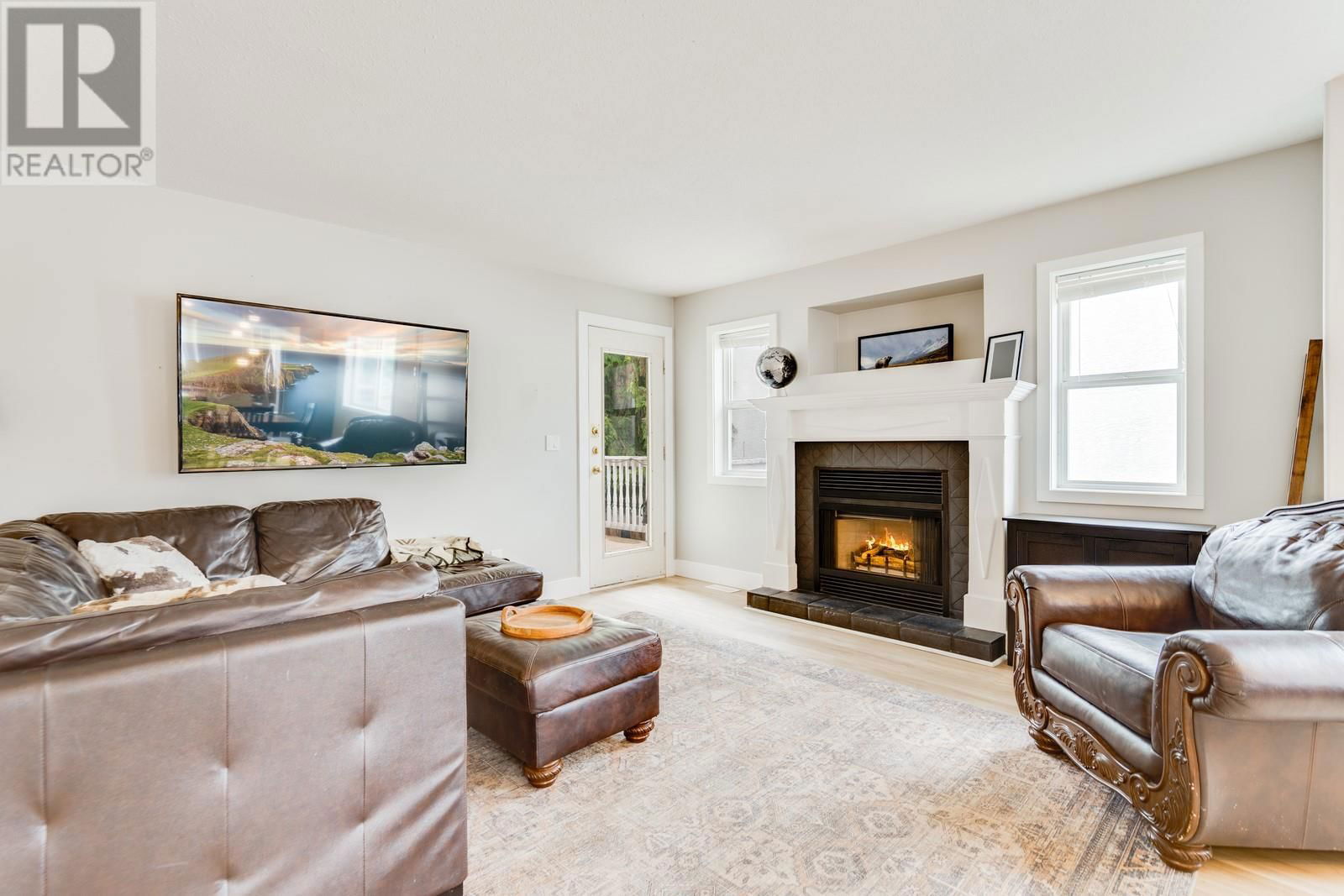 770 WHITE COURT Image 4