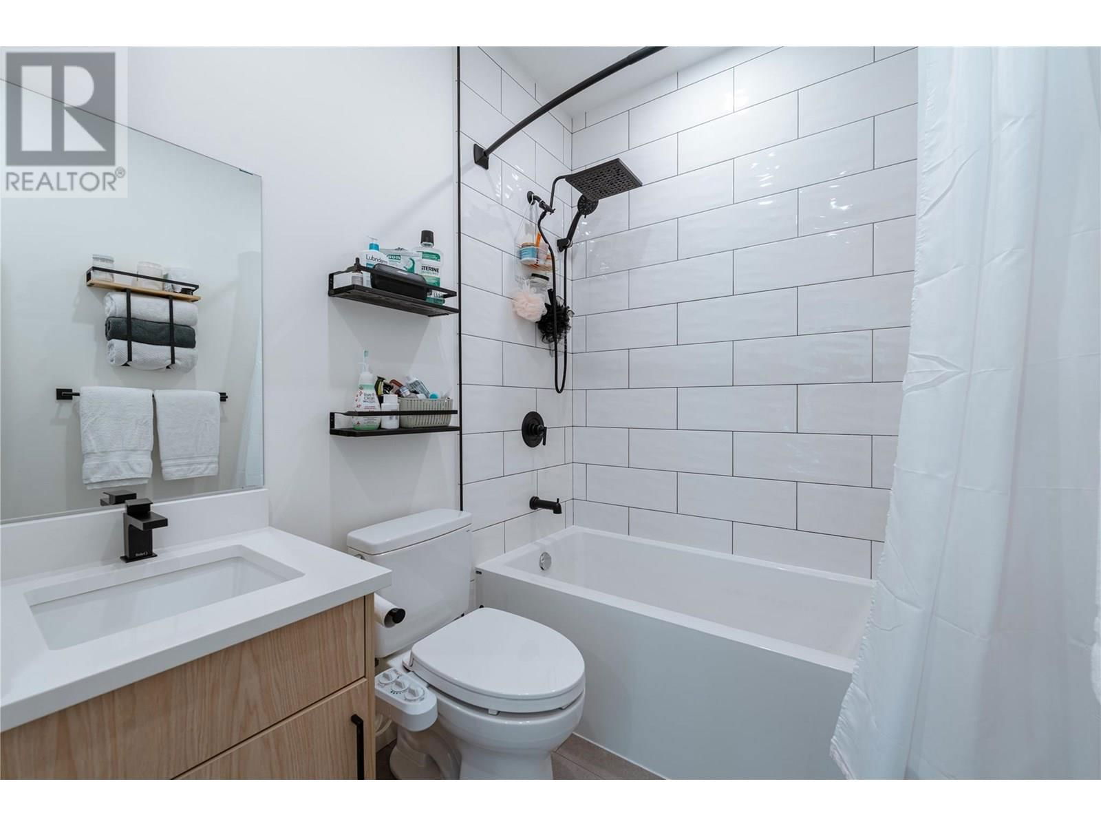 715 OLYNYK ROAD Image 14
