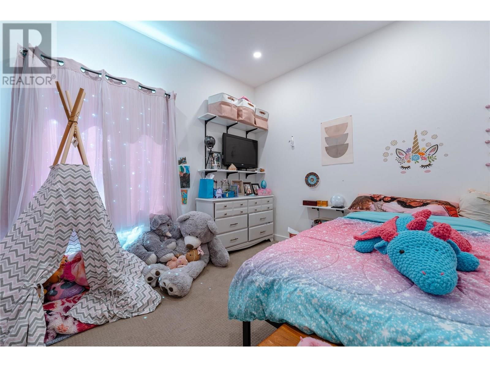 715 OLYNYK ROAD Image 18
