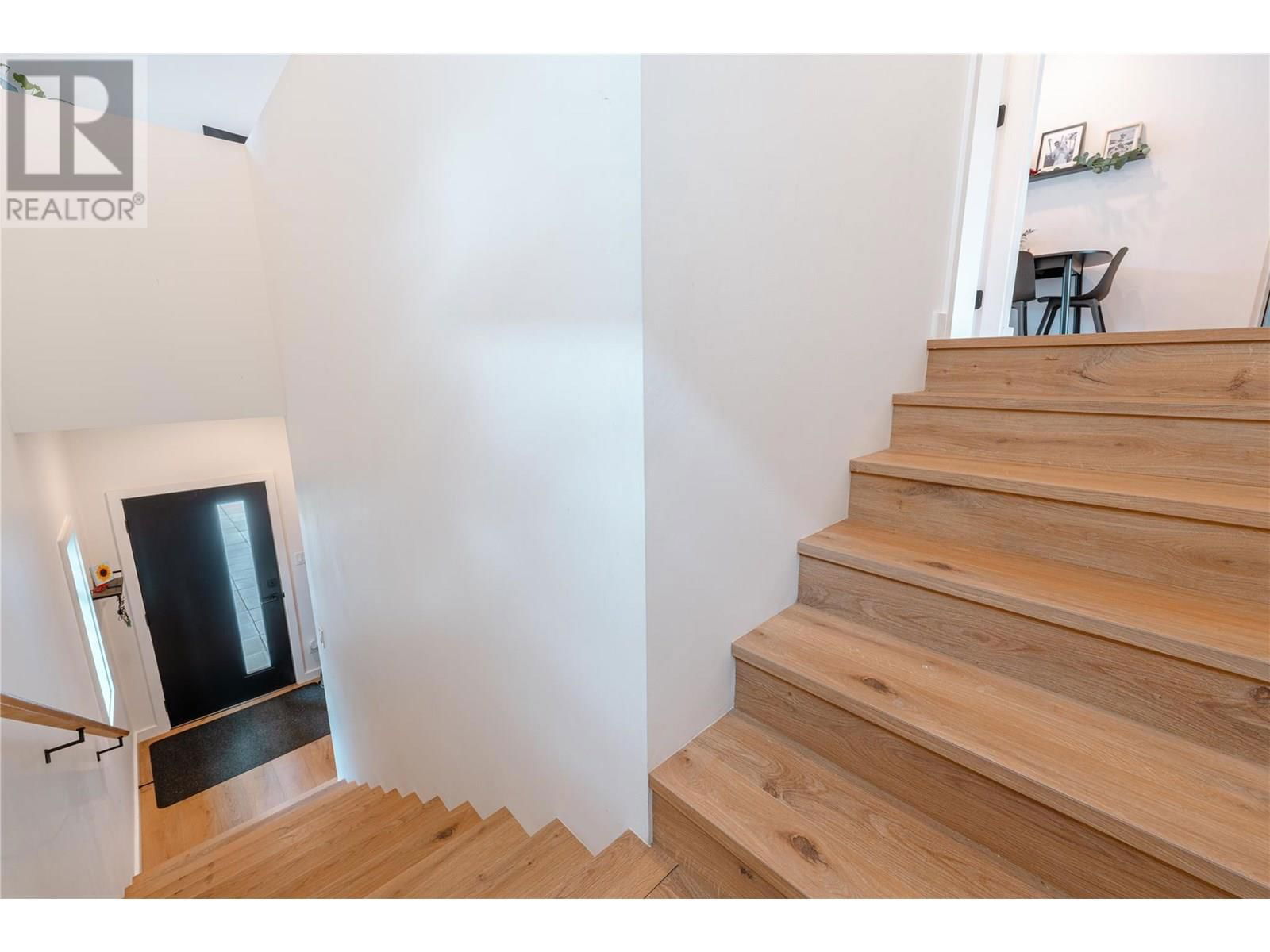 715 OLYNYK ROAD Image 19