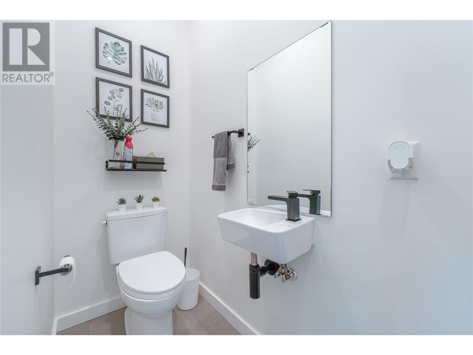 715 OLYNYK ROAD Image 25