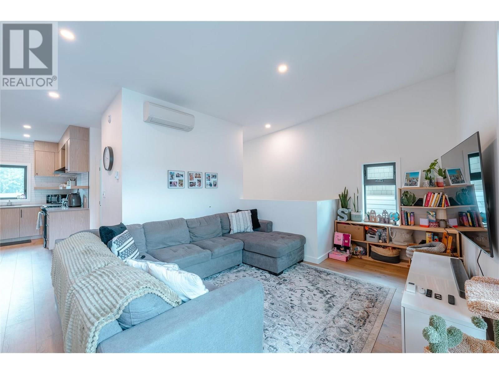 715 OLYNYK ROAD Image 28